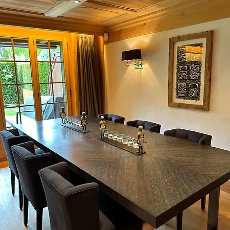 Luxurious Alpine Getaway At Park *