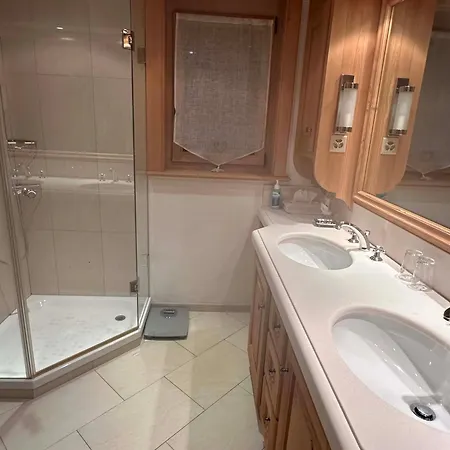 Luxurious Alpine Getaway At Park Gstaad