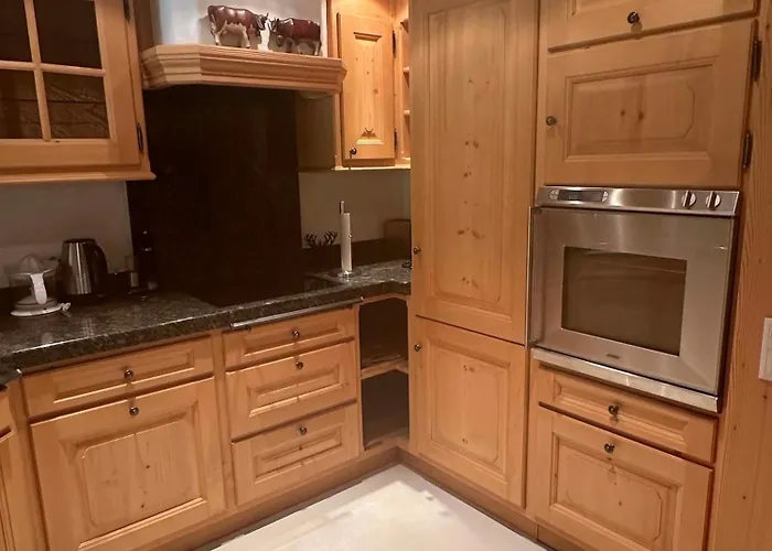 Apartment Luxurious Alpine Getaway At Park