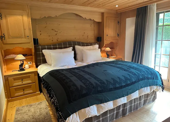 Luxurious Alpine Getaway At Park *