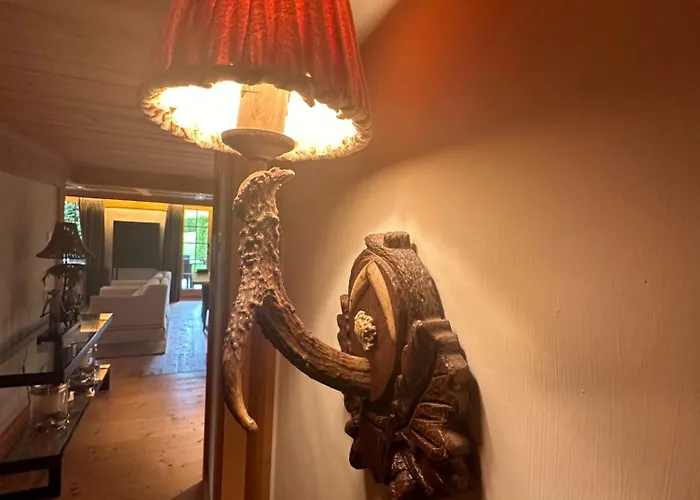 Apartment Luxurious Alpine Getaway At Park *