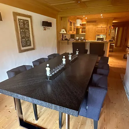 Luxurious Alpine Getaway At Park *