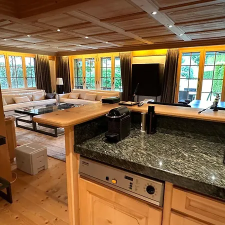 Luxurious Alpine Getaway At Park *